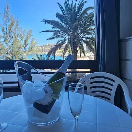 Beachfront Διαμέρισμα Patalavaca