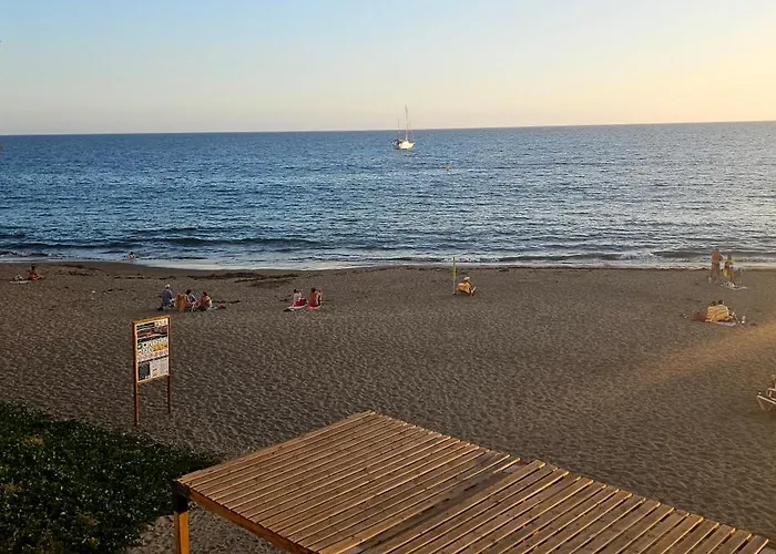 Beachfront Apartment Patalavaca