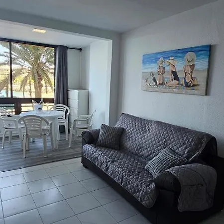 Beachfront Apartment Patalavaca